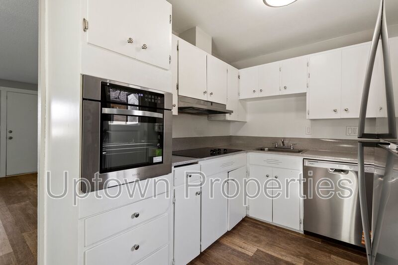 Ground Floor Single Story 2BR/1BTH in  Meadow Brook Village + W/D Included + All pets welcome! property image
