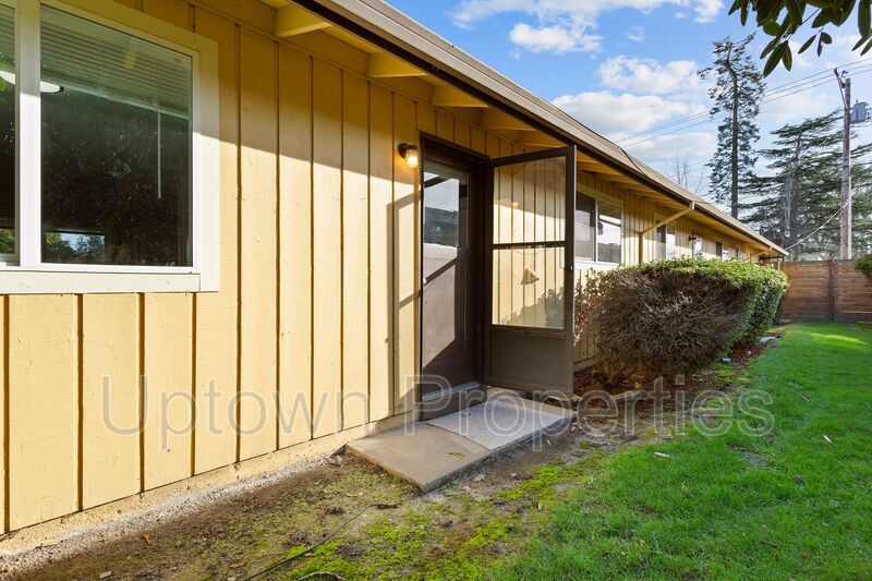 Ground Floor Single Story 2BR/1BTH in  Meadow Brook Village + W/D Included + All pets welcome! property image