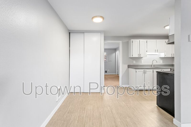 Charming 1-Bedroom Apartment in North St. Johns! property image