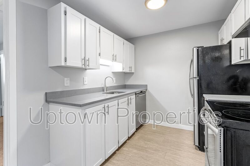 Charming 1-Bedroom Apartment in North St. Johns! property image