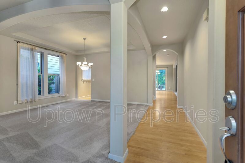 Fabulous 4BD/2.5BTH/2-Car Garage Renaissance Home in Rock Creek / Bethany area property image