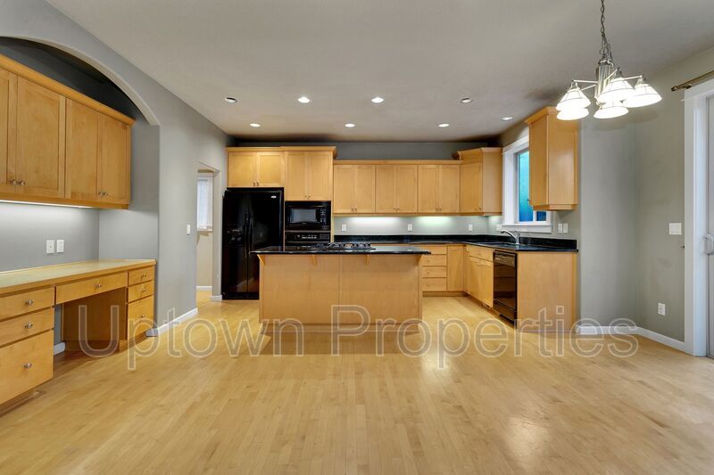 Fabulous 4BD/2.5BTH/2-Car Garage Renaissance Home in Rock Creek / Bethany area property image