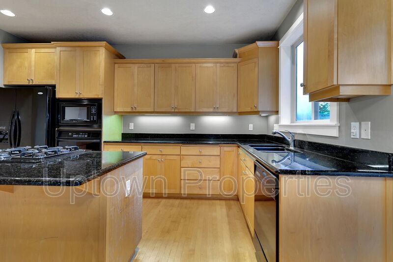 Fabulous 4BD/2.5BTH/2-Car Garage Renaissance Home in Rock Creek / Bethany area property image