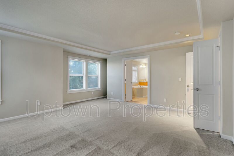 Fabulous 4BD/2.5BTH/2-Car Garage Renaissance Home in Rock Creek / Bethany area property image