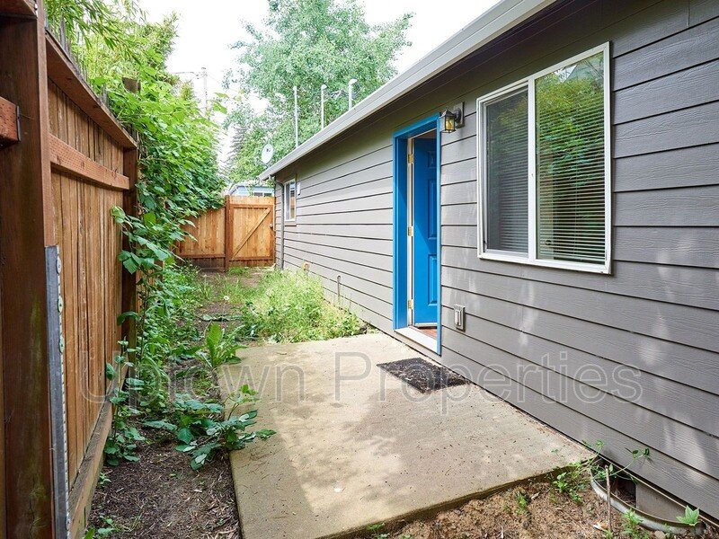 Charming Woodlawn Single Level Plex! Ground Floor Entry - Parking Included property image