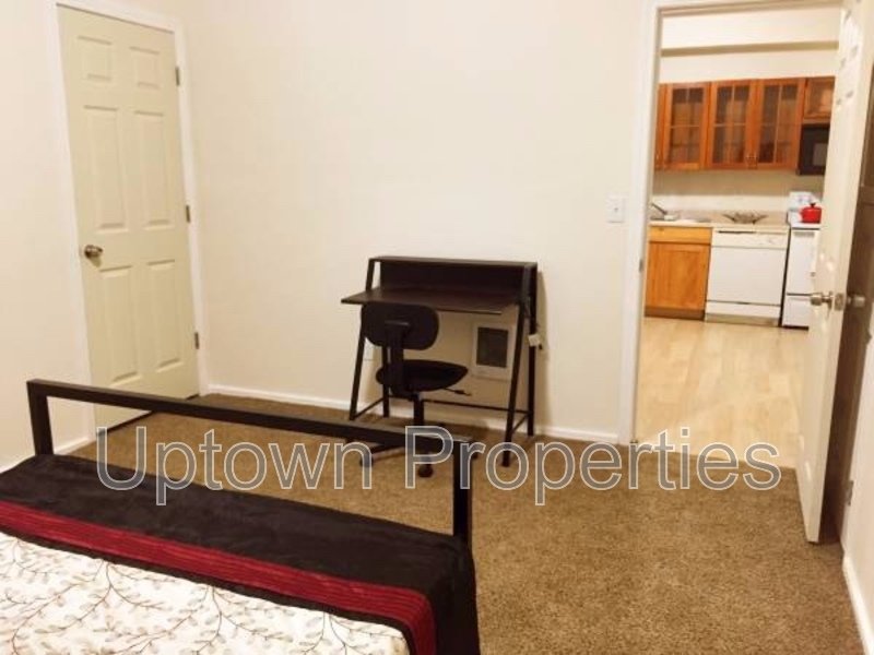 1 Bedroom + Private Deck + Walk to Downtown Hillsboro! Off-street parking included property image