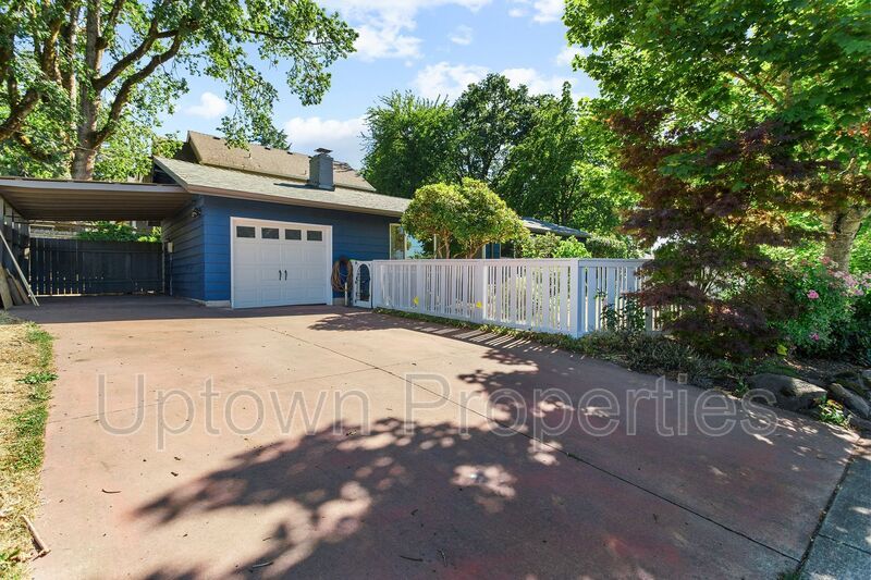 Cozy Single-Level Home in Prime Beaverton Location! property image