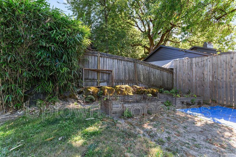 Cozy Single-Level Home in Prime Beaverton Location! property image