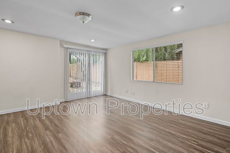 4 Bedroom, 2 Bathroom Home in Great Royal Woodlands + Included Washer/Dryer + Garage Parking property image