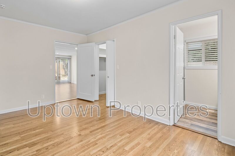 4 Bedroom, 2 Bathroom Home in Great Royal Woodlands + Included Washer/Dryer + Garage Parking property image