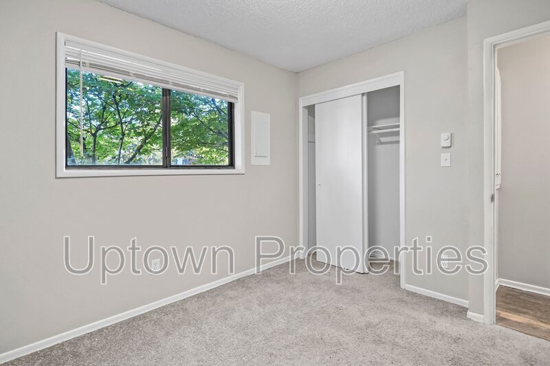 Cozy 2BD/1BTH Ground-level Apartment with On-site Laundry & Parking property image