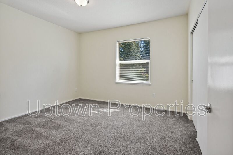 Mid-March Move-In for this Modern 1BD/1BTH 2nd floor apartment property image