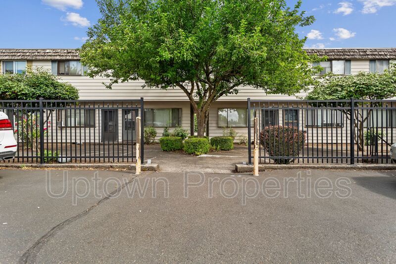 Cozy 2BD/1BTH Ground-level Apartment with On-site Laundry & Parking property image