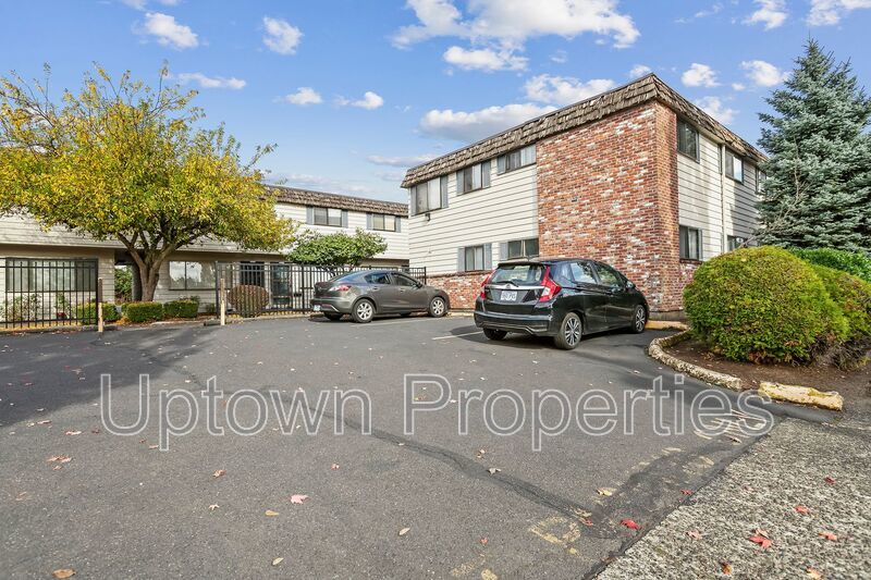Cozy 2BD/1BTH Ground-level Apartment with On-site Laundry & Parking property image