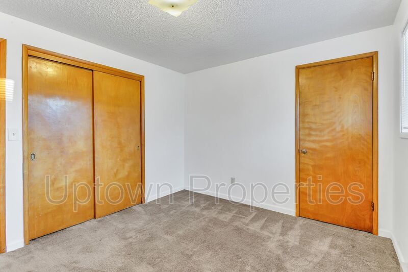 Available 3BR/1BTH in Meadowbrook Village! + Included Washer/Dryer property image