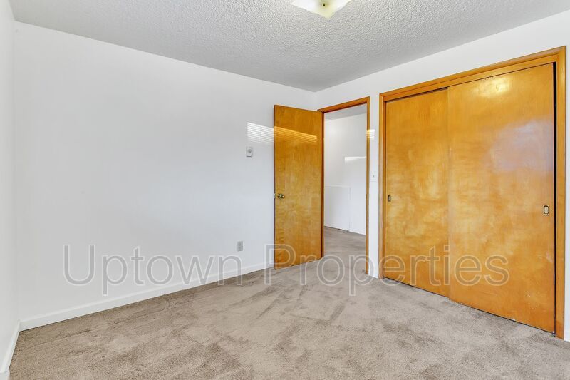 Available 3BR/1BTH in Meadowbrook Village! + Included Washer/Dryer property image