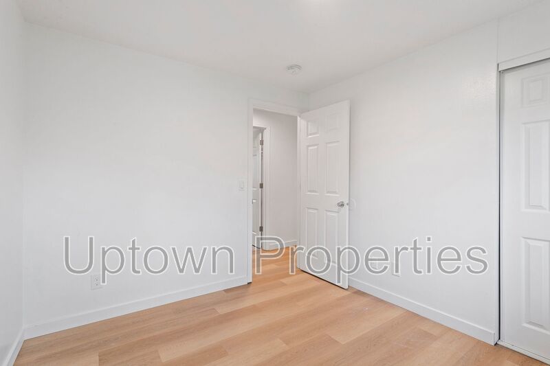 **February Move-In Special** Single Level 3BR -Upgraded Wood Floors/Stainless Appliances property image