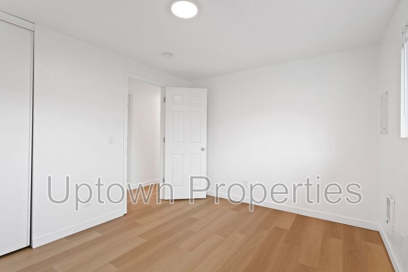 **February Move-In Special** Single Level 3BR -Upgraded Wood Floors/Stainless Appliances property image