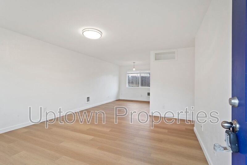 **February Move-In Special** Single Level 3BR -Upgraded Wood Floors/Stainless Appliances property image