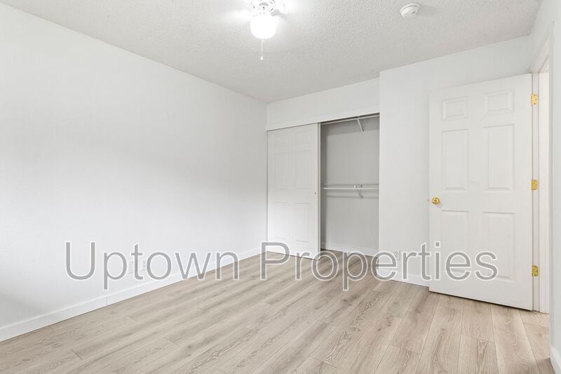 Charming Upstairs Unit in SW Portland with Easy City Access property image