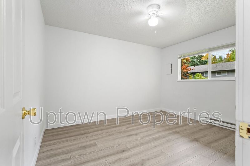 Charming Upstairs Unit in SW Portland with Easy City Access property image