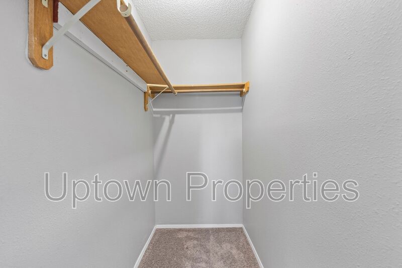 2BR/1.5Bath Apartment in Beaverton + Washer/Dryer Hookups **100% OFF March's Rent! property image