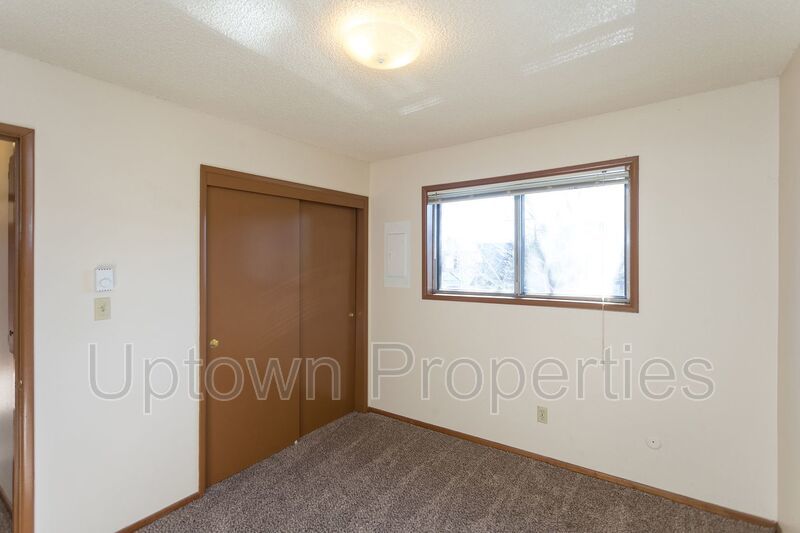 2BD/1BTH Top-floor Apartment Unit in Montavilla property image