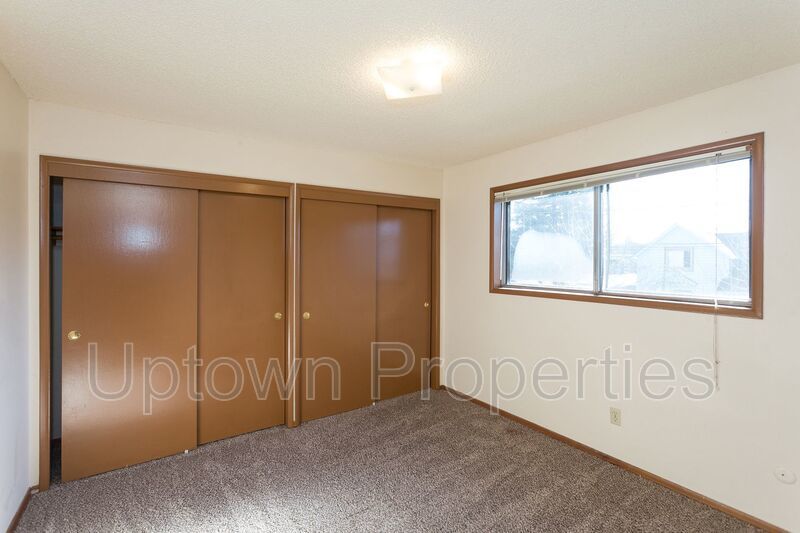 2BD/1BTH Top-floor Apartment Unit in Montavilla property image