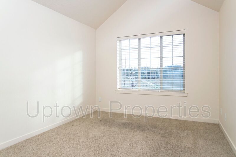 2BD 2.5BA + Office +  Tri Level Townhouse w/Garage + AC + Balcony + Washer/Dryer Included property image