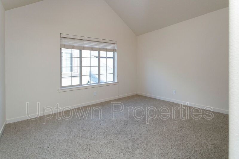 2BD 2.5BA + Office +  Tri Level Townhouse w/Garage + AC + Balcony + Washer/Dryer Included property image