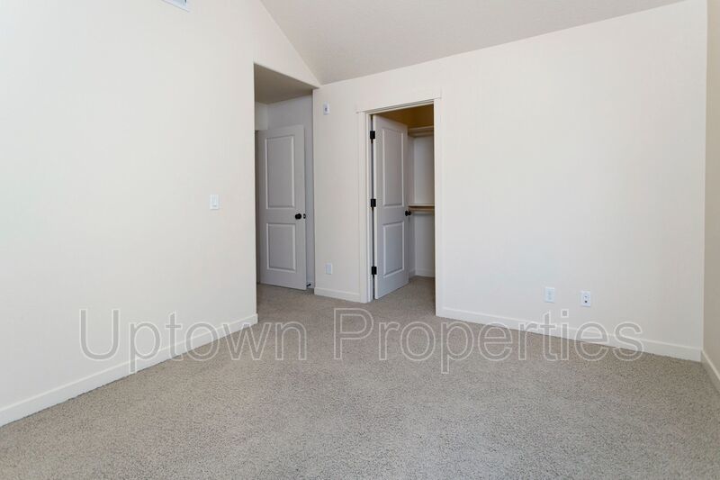 2BD 2.5BA + Office +  Tri Level Townhouse w/Garage + AC + Balcony + Washer/Dryer Included property image
