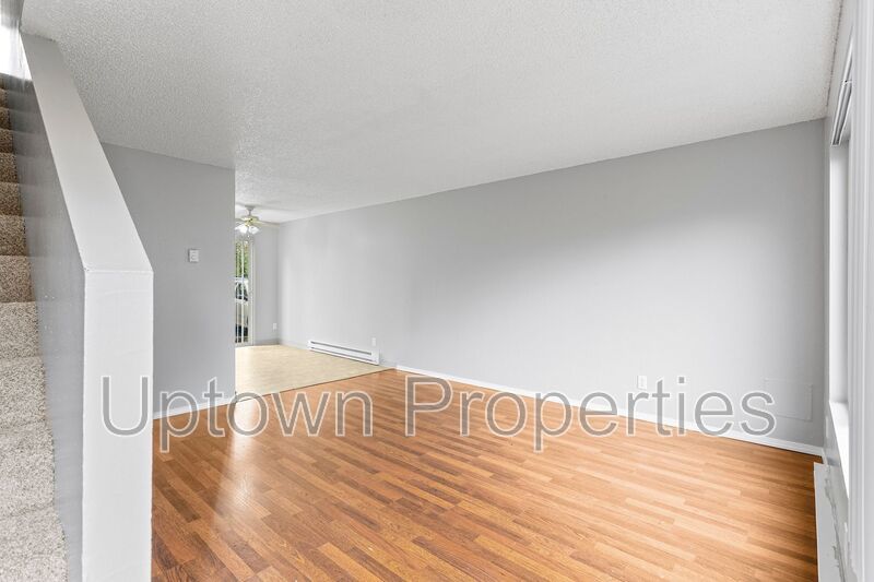 2BED 1BTH Townhome New Paint/Carpet + Assigned Parking and Private Patio + $1000 Rent Credit property image
