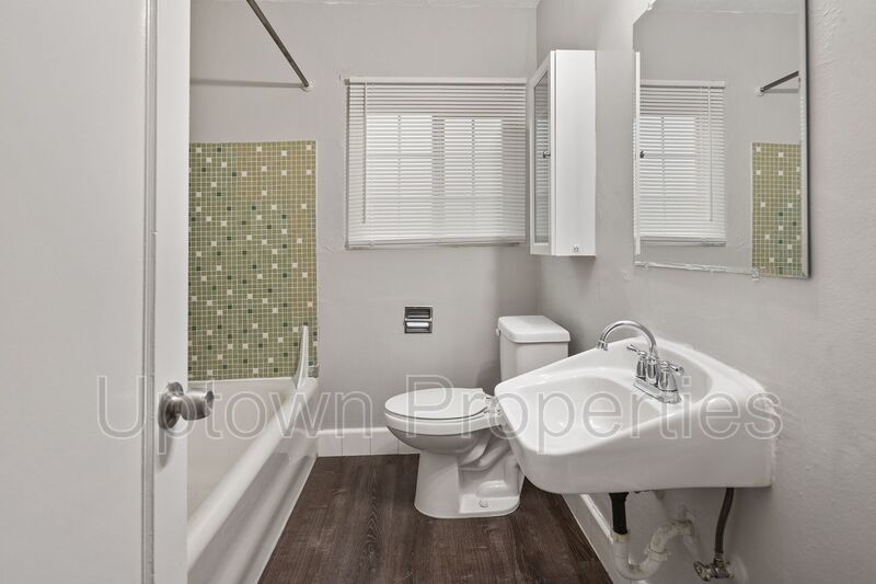 Newly Renovated + Hardwood Floors in Spacious 1 Bed/1 Bath with PARKING INCLUDED!! property image