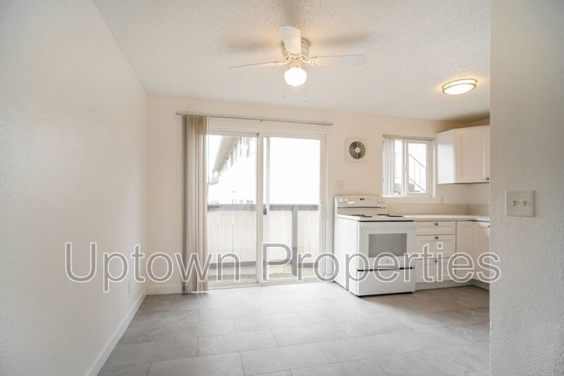 Renovated 2 bed 1 bath Townhome w/ Private Yard - Wood Floors + Laundry Onsite + JUNE RENT FREE! property image