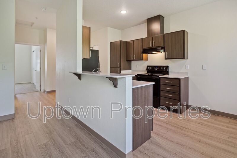 Early June Move-In for this Modern 1BD/1BTH 2nd floor apartment **corner apartment** property image