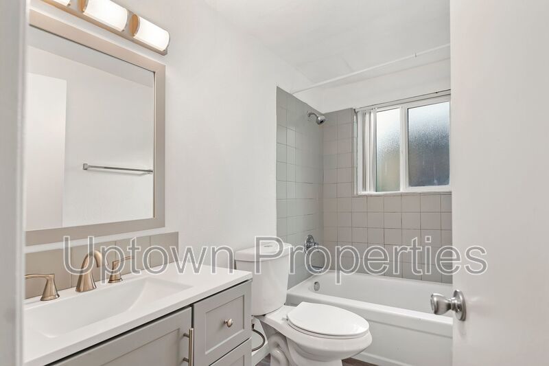 Reduced Deposit + $1000 FREE RENT+ Top Floor 2BR/1BATH w/Large balcony! property image