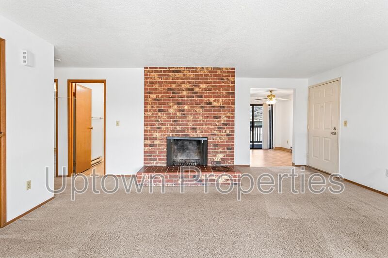 Charming Vintage 2BR/1.5Bath + W/D Hookups! + $500 off rent + $500 deposit + application fee waived property image
