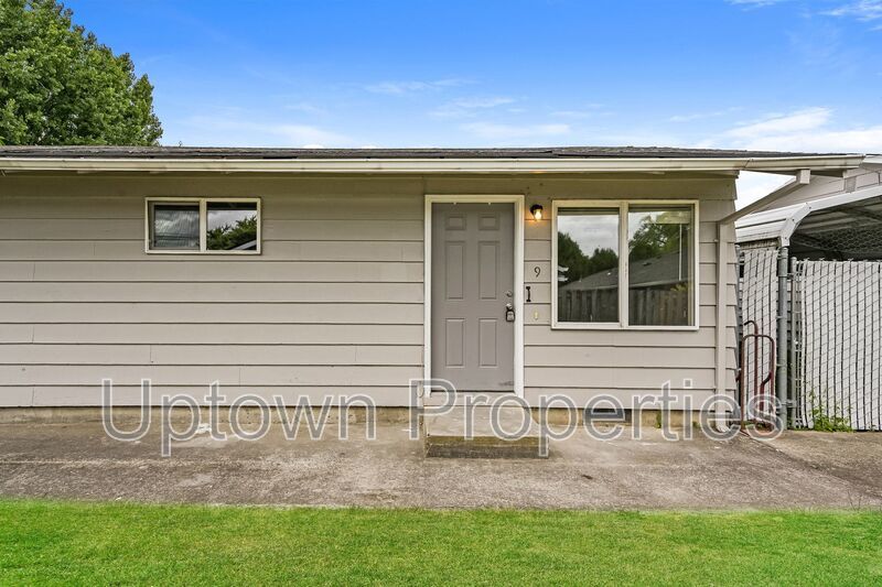 Cozy 1 BD/1 BTH Single Story + Private Patio + Fenced Yard + W/D Hookups property image