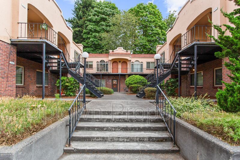 1BR/1BA Apartment Unit in SE Portland! property image