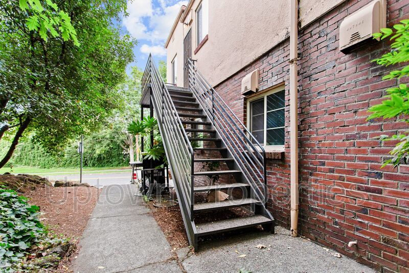 1BR/1BA Apartment Unit in SE Portland! property image