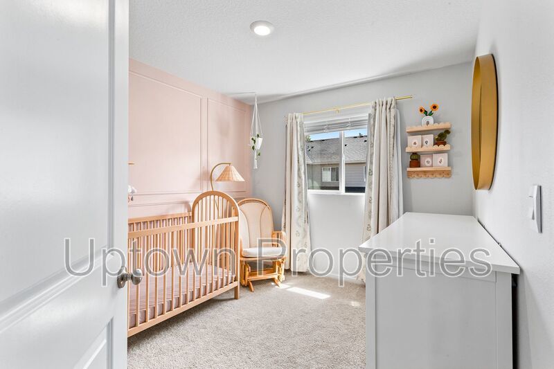3BD 2.5BA + Townhouse w/2-Car Garage + AC property image