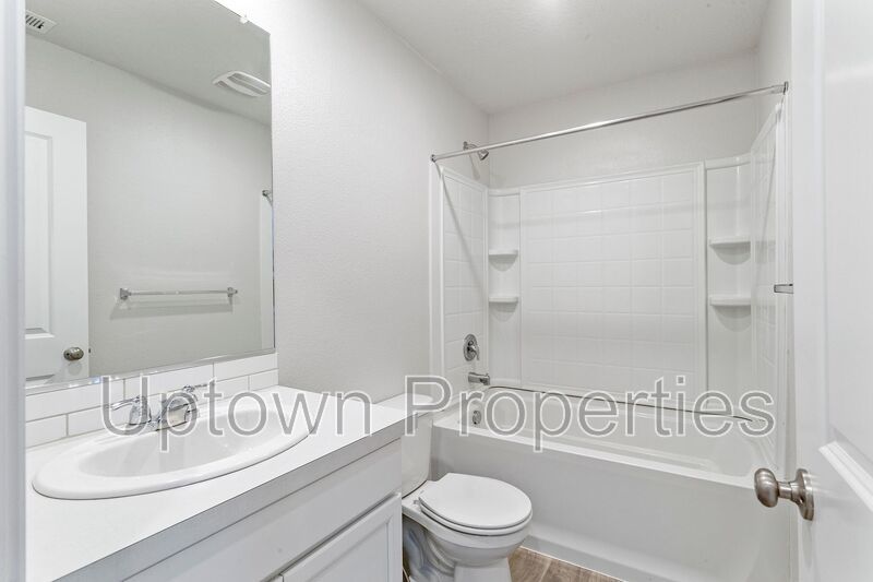 3BD 2.5BA + Townhouse w/2-Car Garage + AC property image