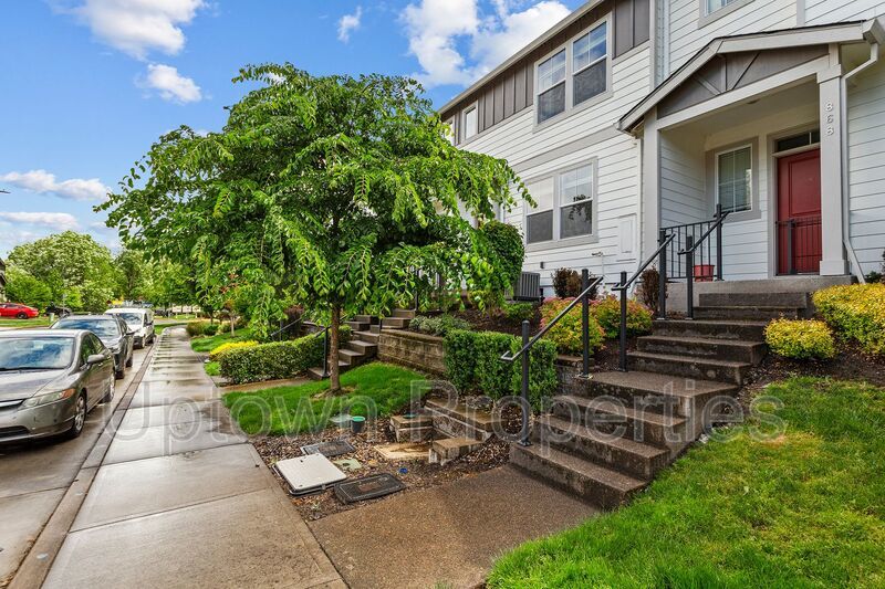 3BD 2.5BA + Townhouse w/2-Car Garage + AC property image