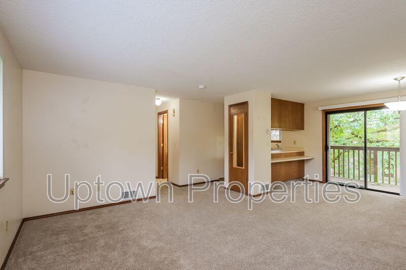 Hillsdale/OHSU 2-bed 1.5-bath Townhome style duplex + W/D + Parking included! property image