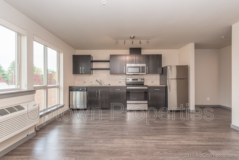 1BR Loft in Modern Complex Near Water at Willamette Park property image