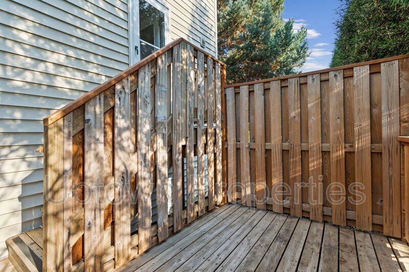 3-Story Triplex Unit in Beaverton property image