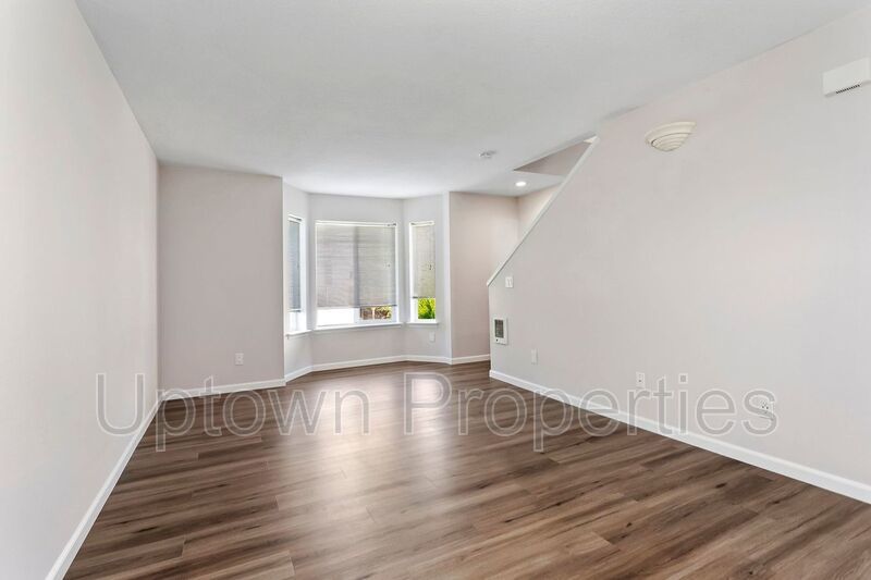 3-Story Triplex Unit in Beaverton property image