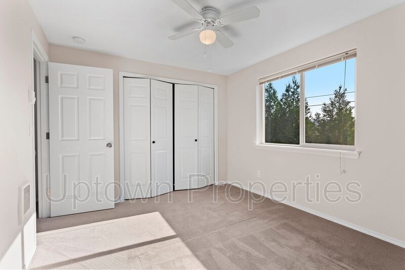 3-Story Triplex Unit in Beaverton property image