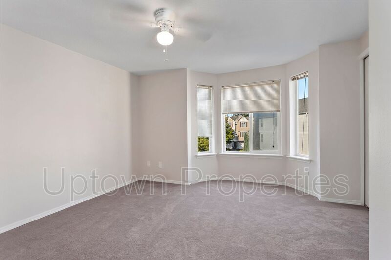 3-Story Triplex Unit in Beaverton property image