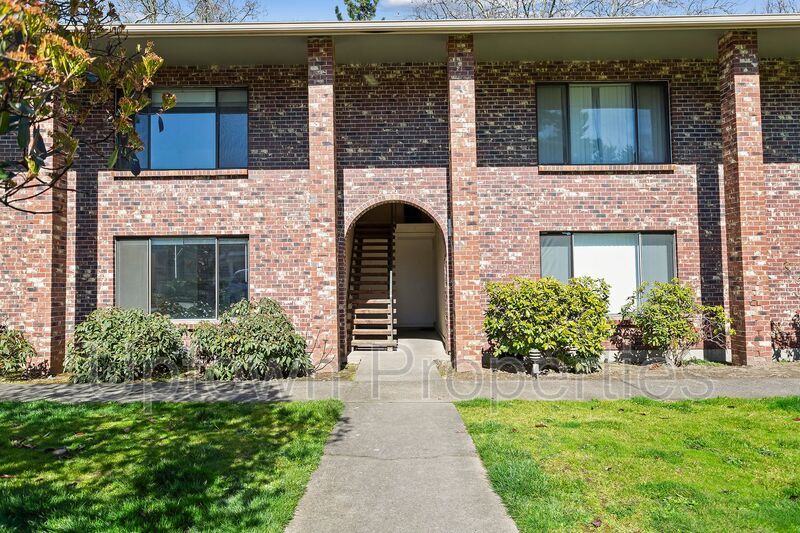 2BD/1.5BA Apartment Unit in Tapiola Manor (Unit 6) property image